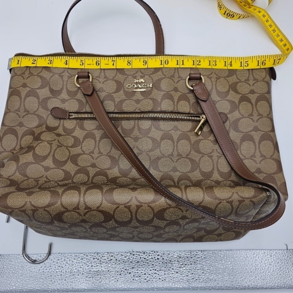 Coach Purse - Picture 3 of 7
